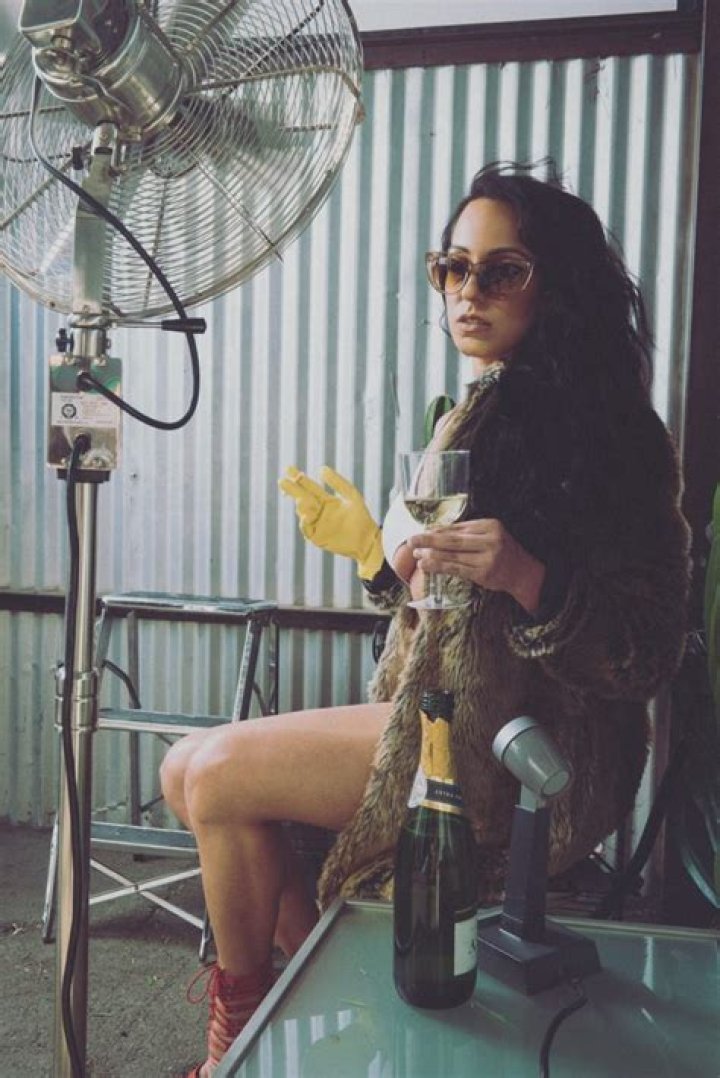 Anna Storm drops dynamic and daring anthem “Versace Shade