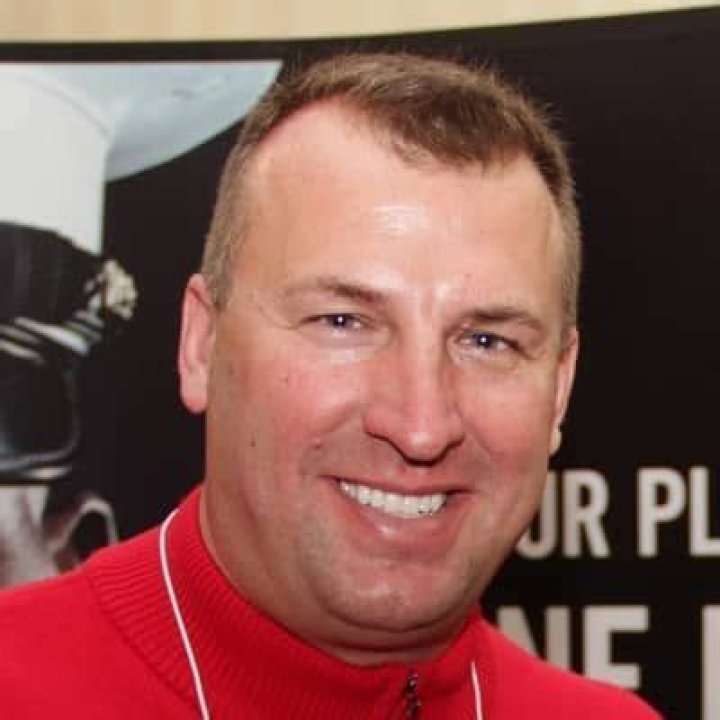 Bret Bielema- Wiki, Age, Ethnicity, Wife, Height, Net Worth, Career