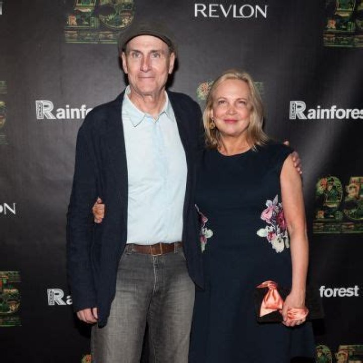 Caroline Smedvig- All About James Taylor’s Wife