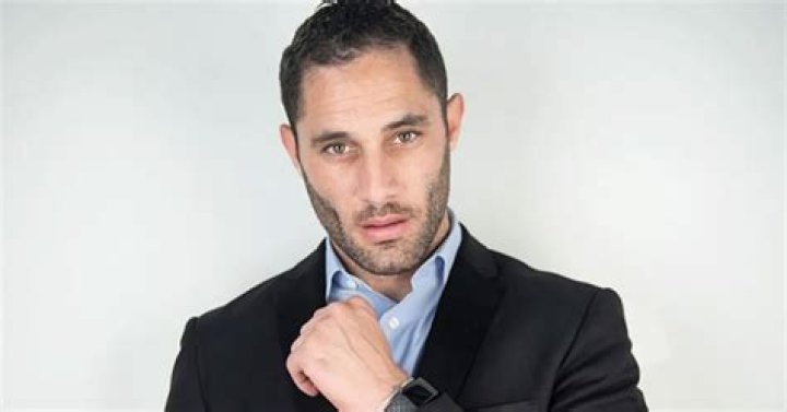 Conrad Khan- Wiki, Age, Ethnicity, Girlfriend, Height, Net Worth, Career