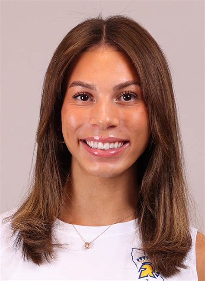 Fame | Caroline Fleming net worth and salary income estimation Apr, 2024