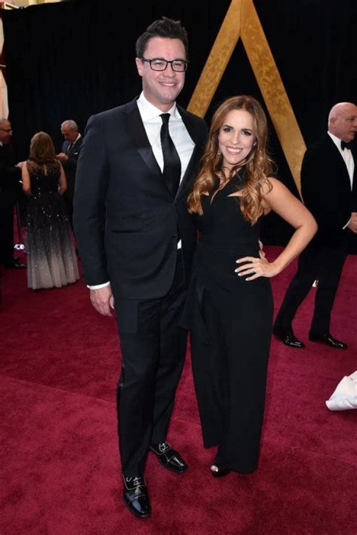 Fame | Rachel Hollis net worth and salary income estimation Jan, 2024