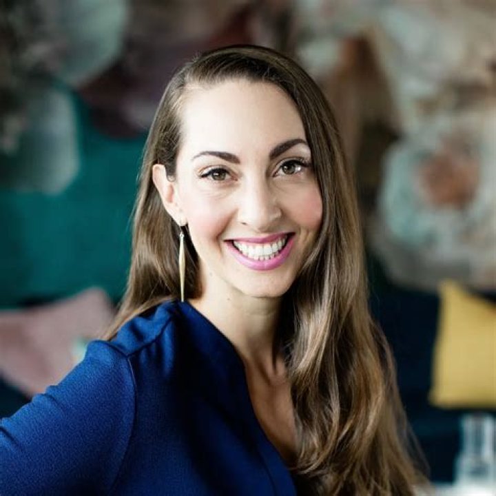 Fame | Vanessa Van Edwards net worth and salary income estimation Jan, 2024