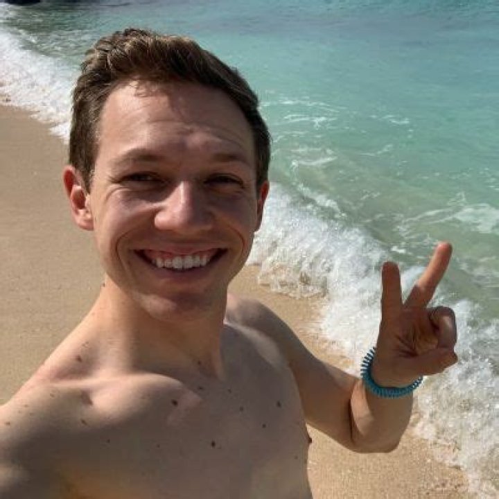 Grant Hochstein- Wiki, Age, Height, Net Worth, Wife, Ethnicity