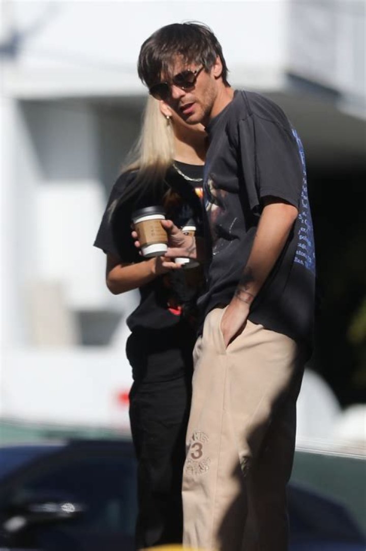 Louis Tomlinson and Bebe Rexha's 'Back To You' is Here