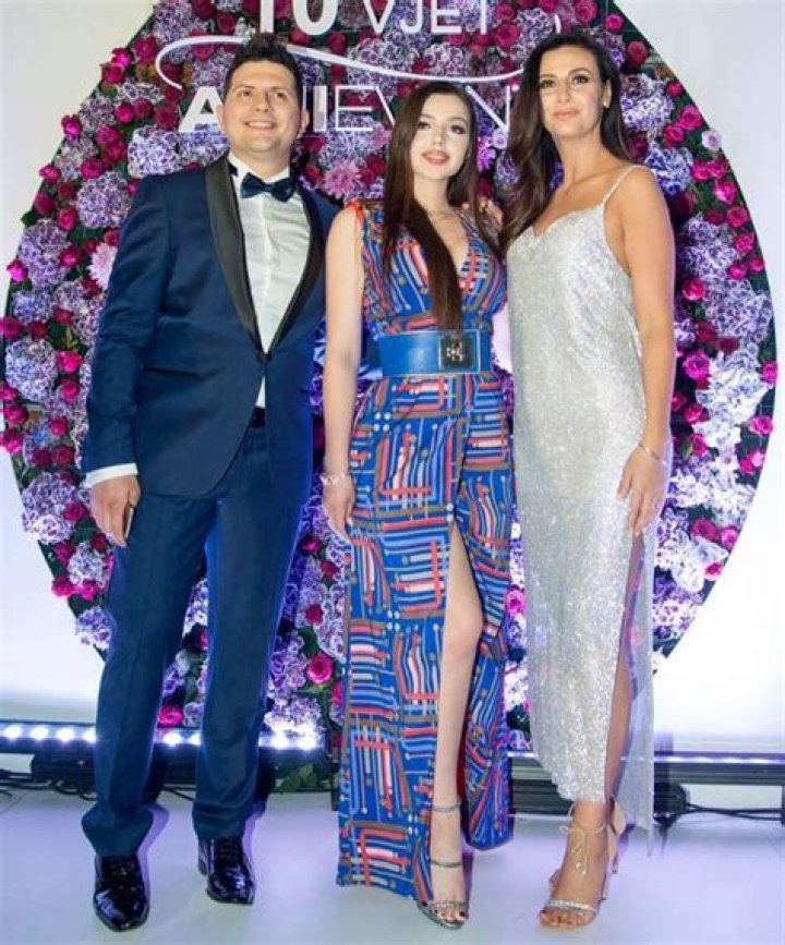 Rashel Kolaneci- Net Worth, Bio, Age, Dating, Height, Career