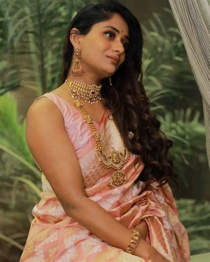 Sandhya Raju Biography: Age, Husband, Height, Net Worth, Instagram, Wikipedia