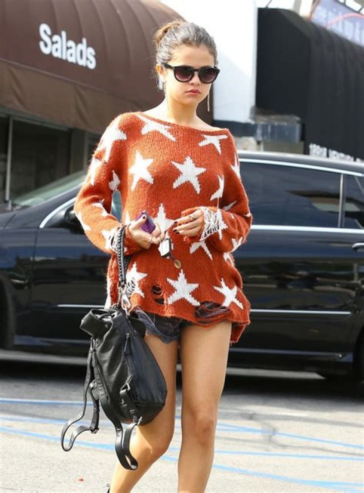 Selena Gomez Spent Two Weeks In Rehab In January For Drug Addiction – Blames Justin Bieber!