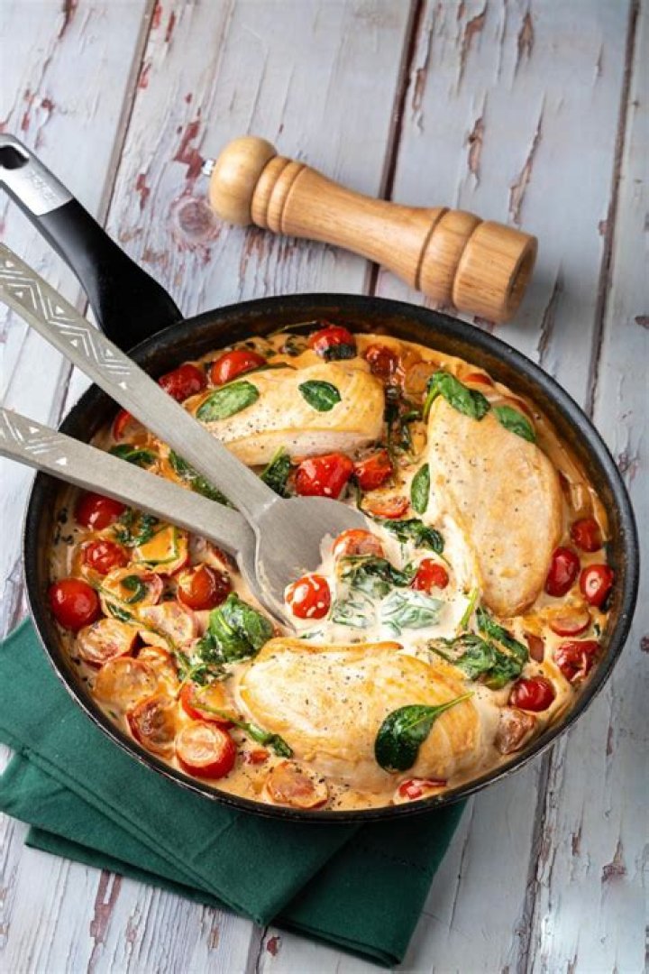 Slot machines: why is there fruit spinning on the reels?