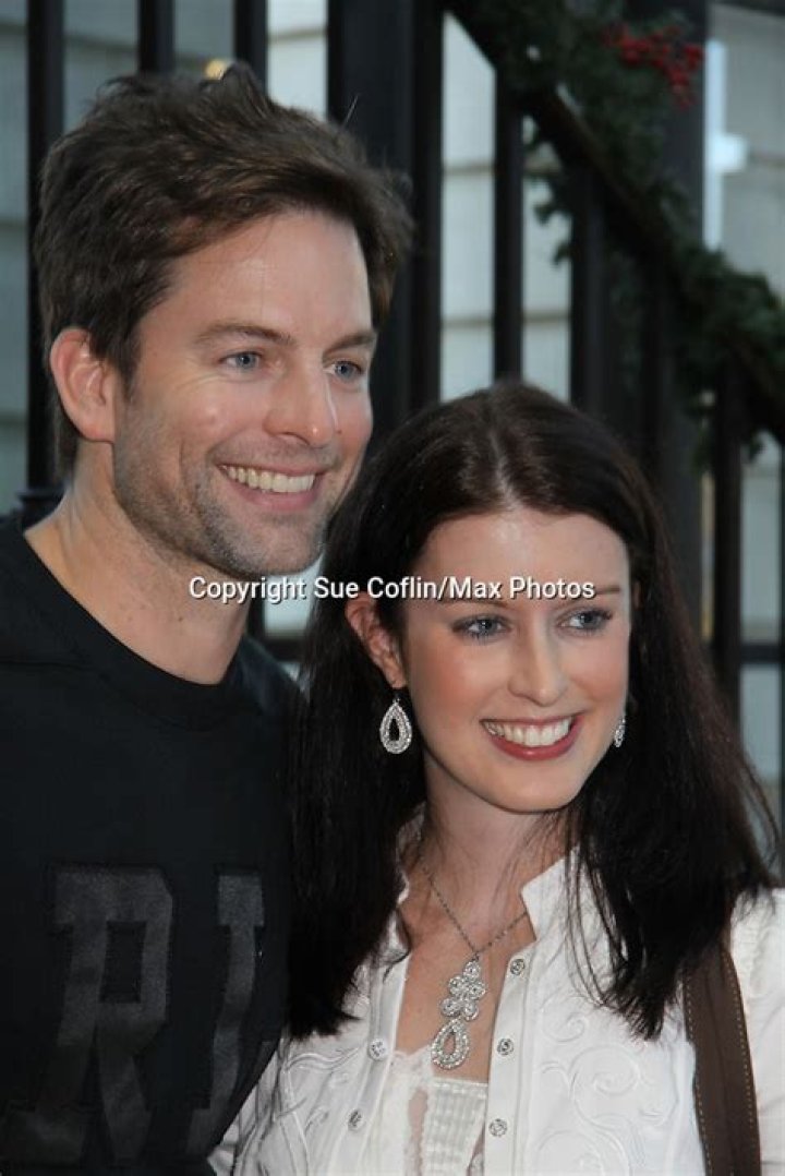 The Young and the Restless Spoilers: Michael Muhney Joining General Hospital Rumors – Sharon Case Offers Y&R Twitter Support!