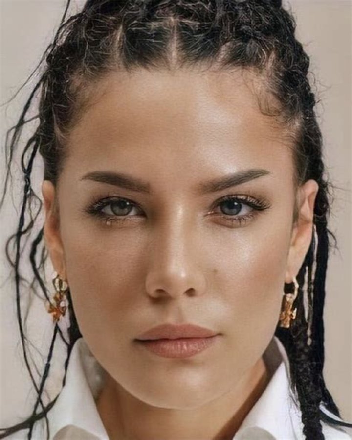 What is Halsey's Snapchat? - CelebMix