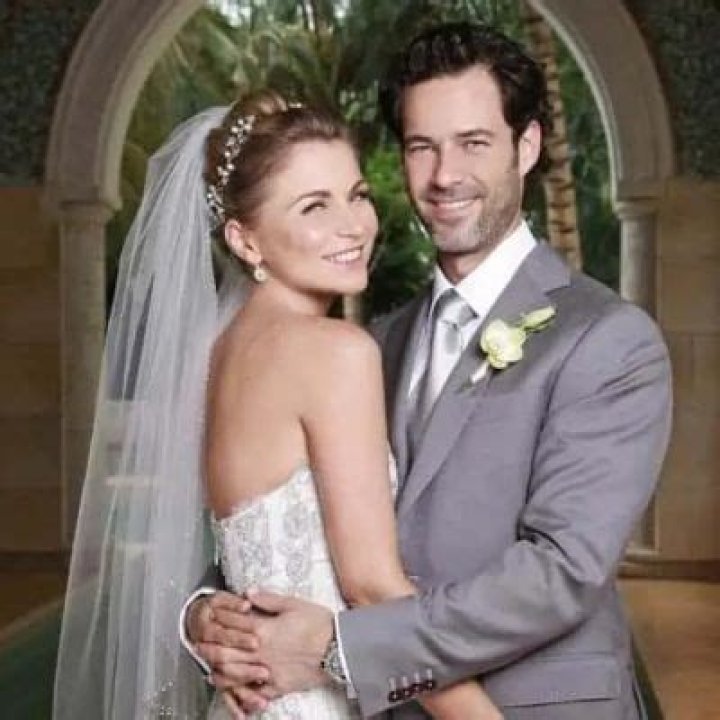 
Who Is Emiliano Salinas? Meet Ludwika Paleta Husband: Married Life And Kids	