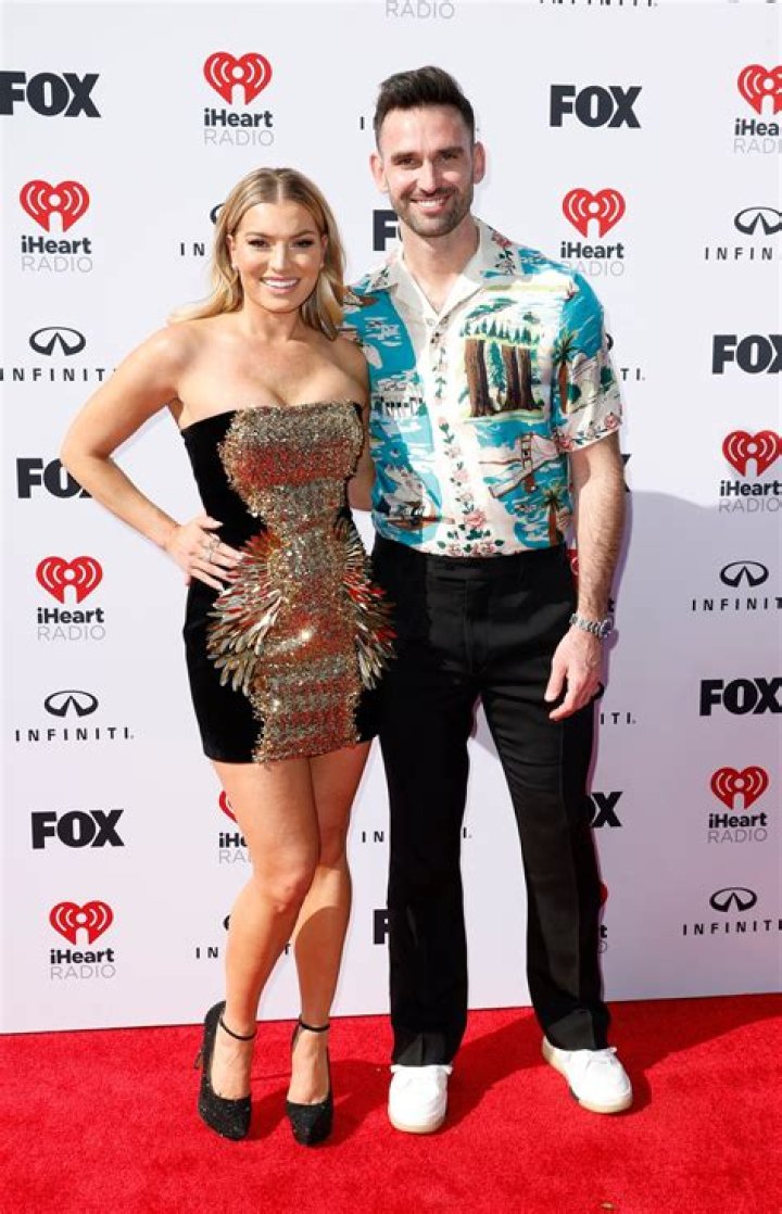 Who is OussiFooty Dating – OussiFooty's Girlfriend & Exes