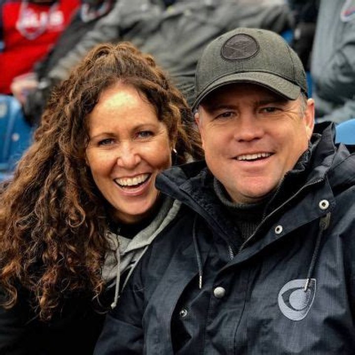 Who Is Steve Tasker Wife, Sarah Tasker | Married Life And Kids Details